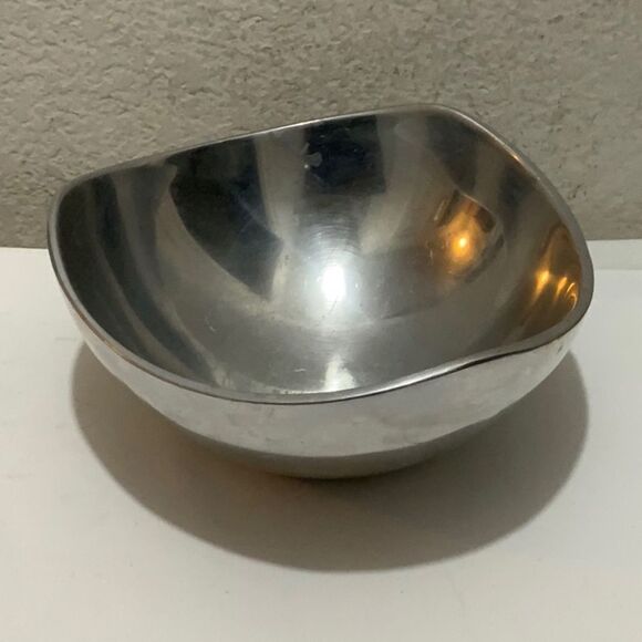 Vintage NAMBE #527 Metal-Alloy 9.25" TRI-CORNER Modern Display Serving Bowl. - Picture 2 of 4
